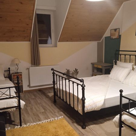 Maison De Vacances Sol & Piper Gombergean Ngoại thất bức ảnh
