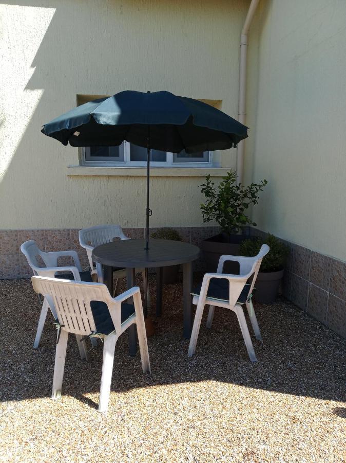 Maison De Vacances Sol & Piper Gombergean Ngoại thất bức ảnh